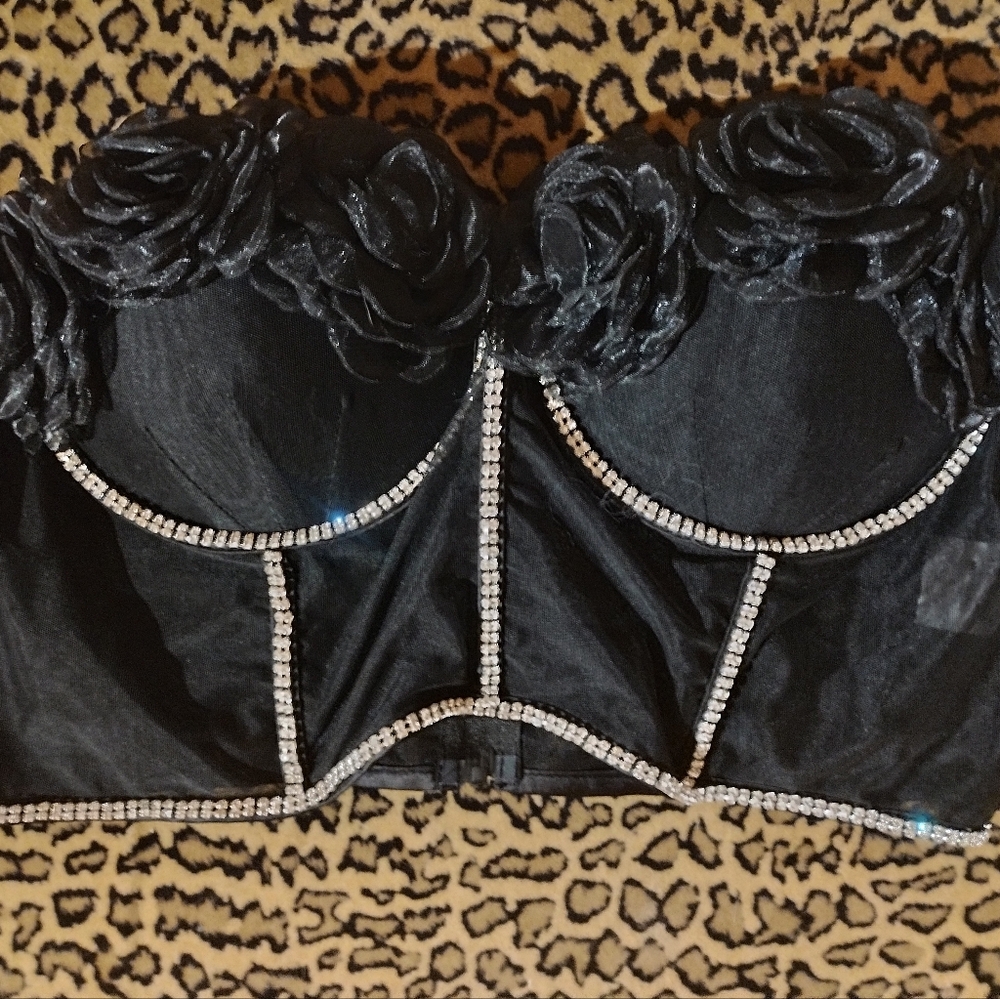 Black embellished rose 🌹 bustier